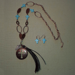Collier et boucles d'oreilles Cross