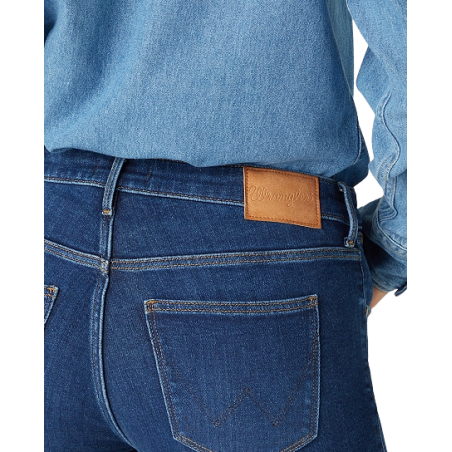 Jean femme Wrangler Authentic Love bootcut