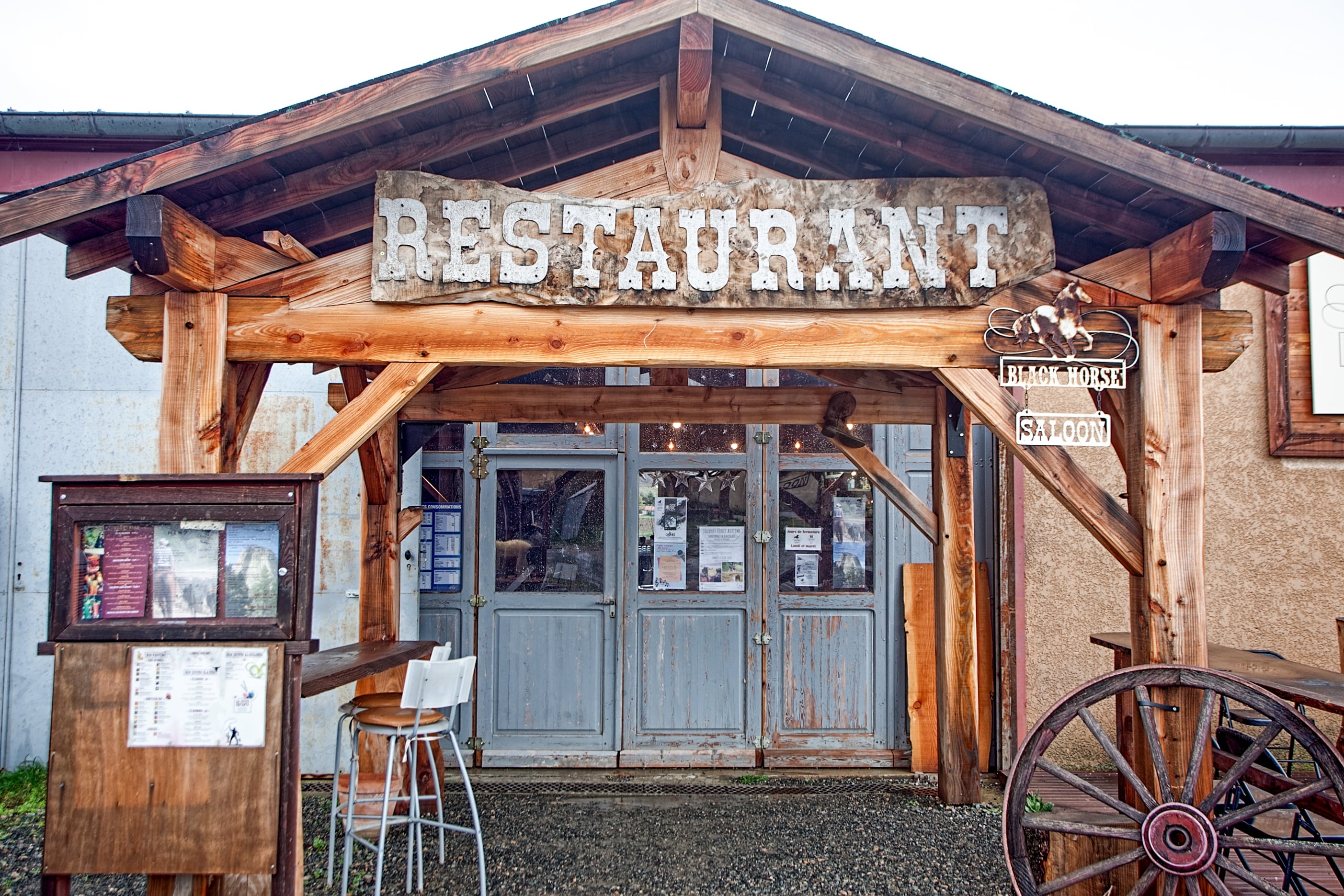 Restaurant américain, grill, glacier